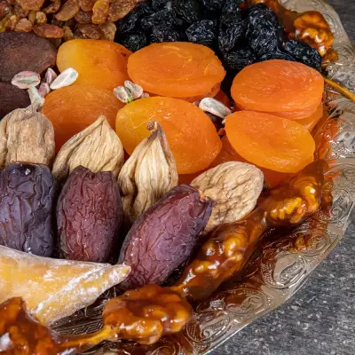 Hediyelik Kuru Meyve Tepsisi Net 1500 g - 2